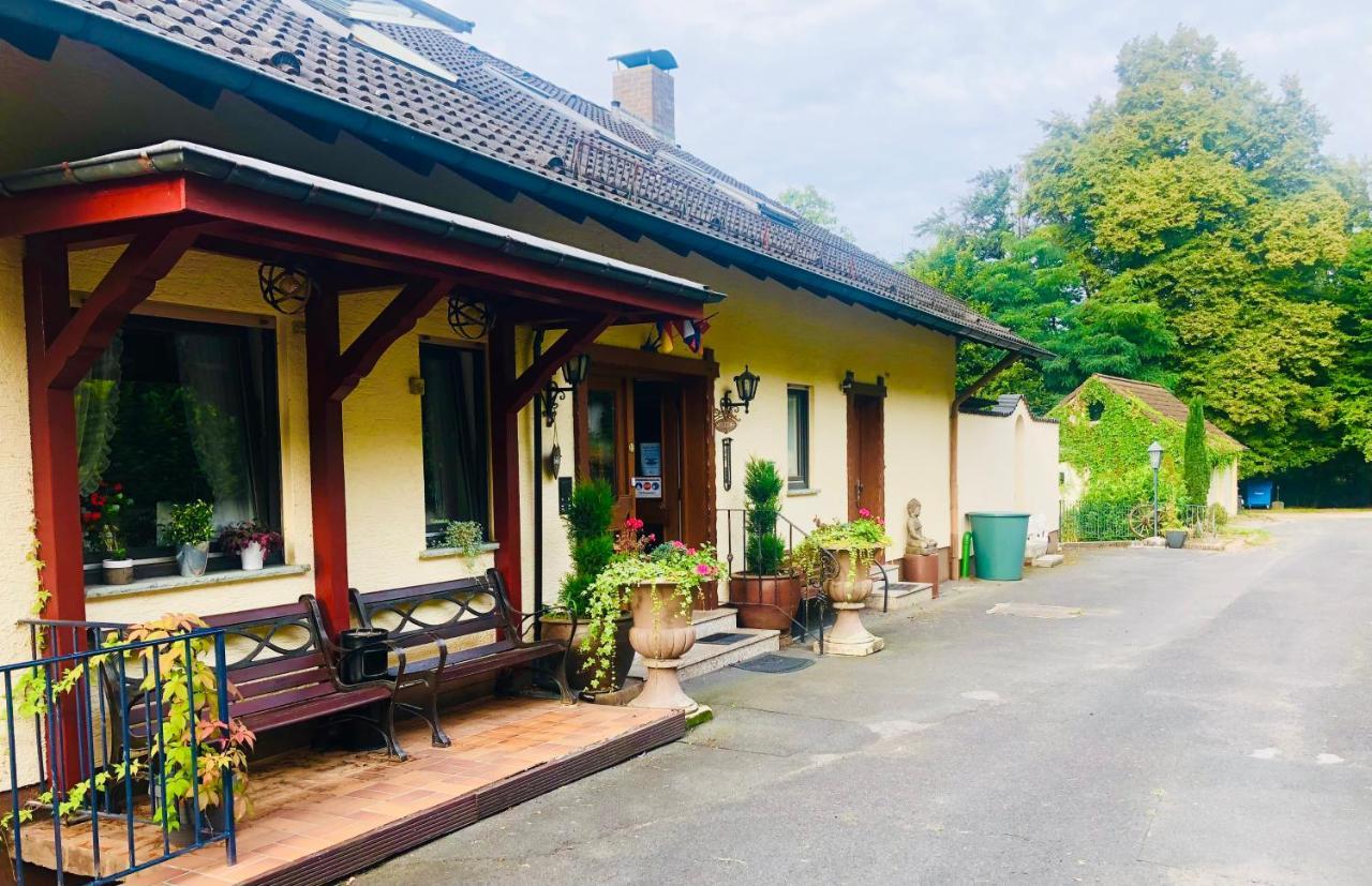 Hotel-Restaurant Berghof Johannesberg Exterior photo